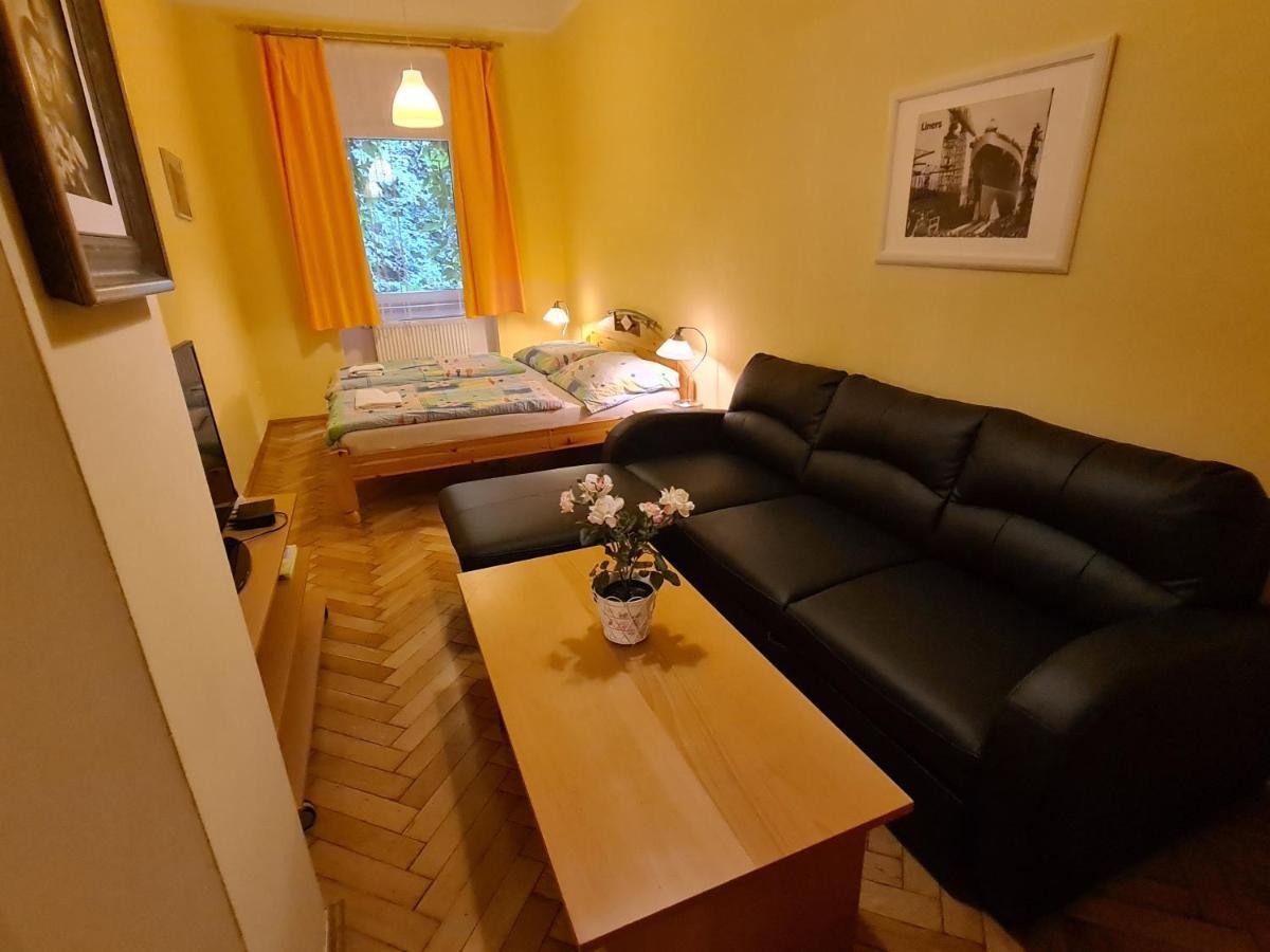 Apartment No. 12 Trziste 29 Karlovy Vary Exterior photo