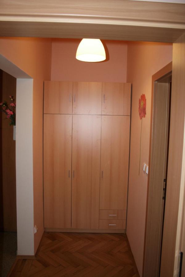 Apartment No. 12 Trziste 29 Karlovy Vary Exterior photo